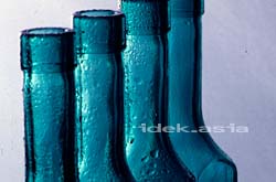 ボトルのイメージ 緑色のガラス瓶