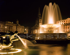 イギリス ロンドン トラファルガー広場の夜景 Trafalgar Square London