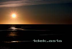 Sunset camden bay beaufort sea Alaska usa